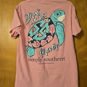 Simply Southern Pink Short Sleeved Graphic T-Shirt Size M